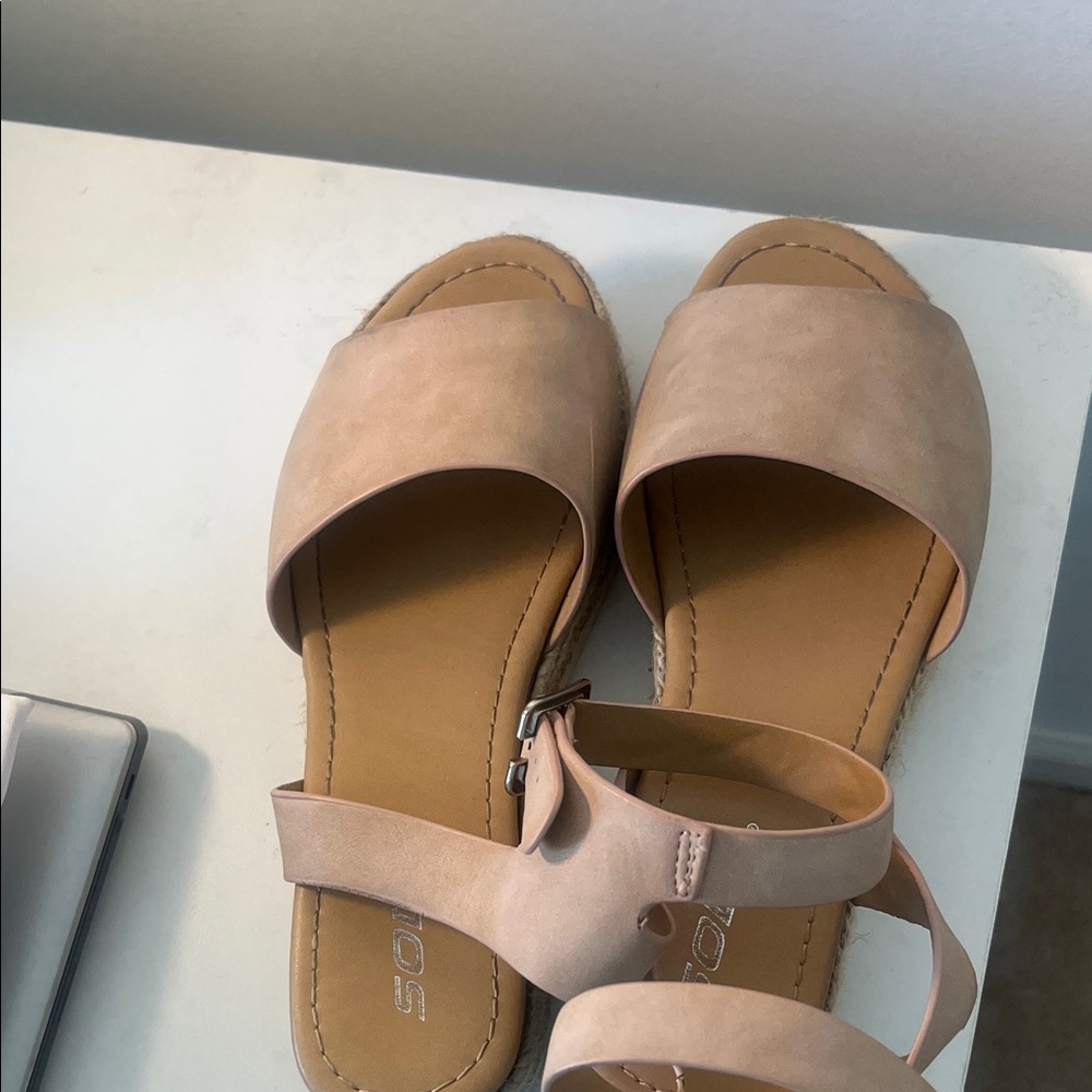 Sole Society Women's Beige Sandals